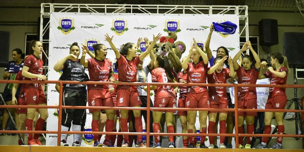 Leoas da Serra vence Supercopa de Futsal Feminino 2018